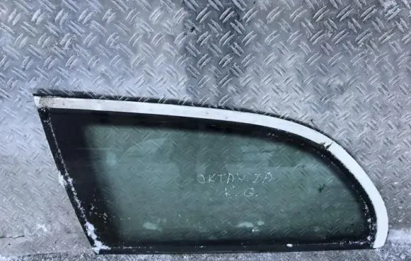 Skoda Octavia Mk1 (1U) Rear side window