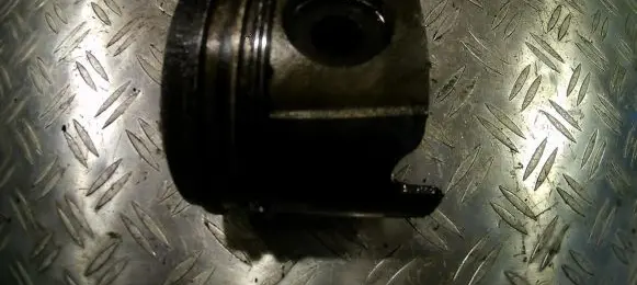 Piston