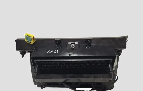 Volkswagen PASSAT B6 Glove box 3C1857114