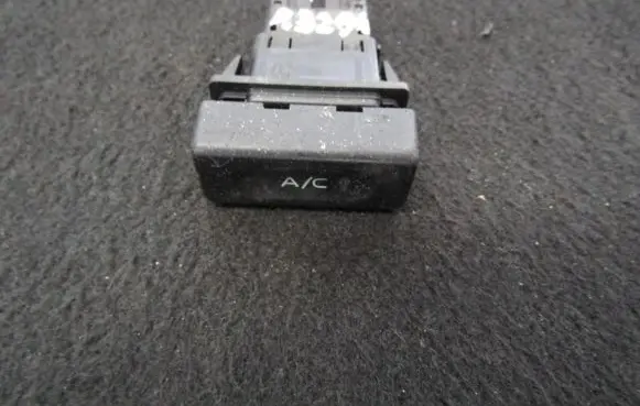 Rover 45 Air conditioning (A/C) switch yug103140pmp 03035055
