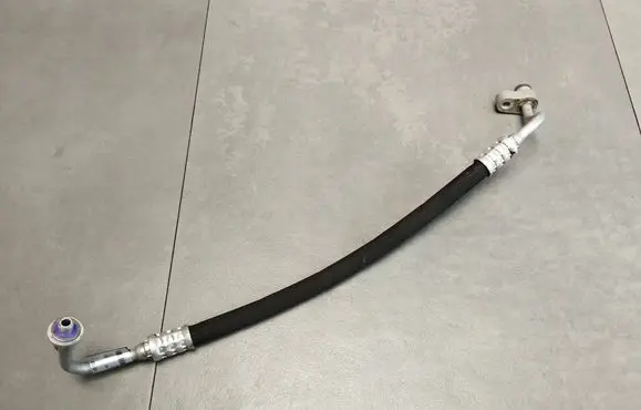 Air conditioning (A/C) pipe/hose