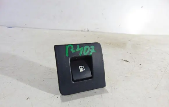 Peugeot 407 Fuel tank opening switch 96531174XT