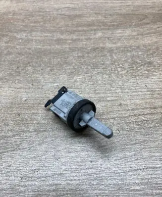 Volkswagen Touran I Interior temperature sensor 1K0907543A