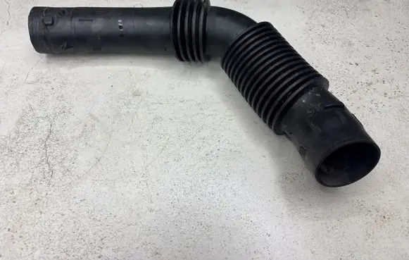 Citroen Berlingo Air intake duct part 9675055580