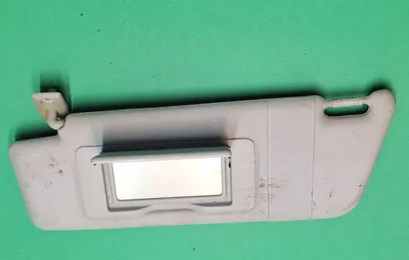 Sun visor