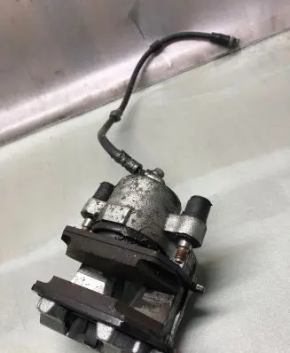 Volkswagen Taigo Front brake caliper VCF117