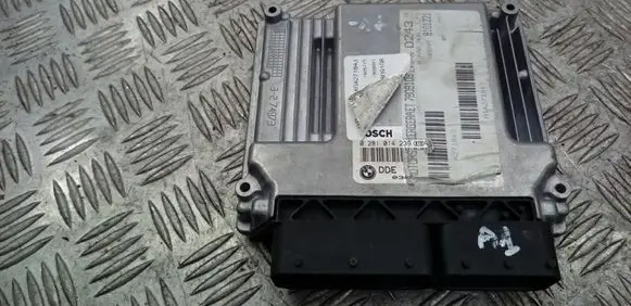 BMW 3 E90 E91 Engine control unit/module 0281014239