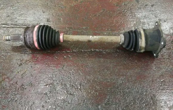 Suzuki Grand Vitara II Front driveshaft