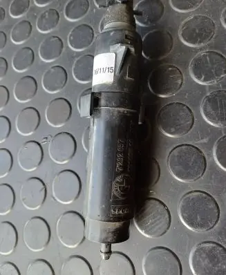 BMW X5 F15 Headlight washer spray nozzle 7292657 19105310