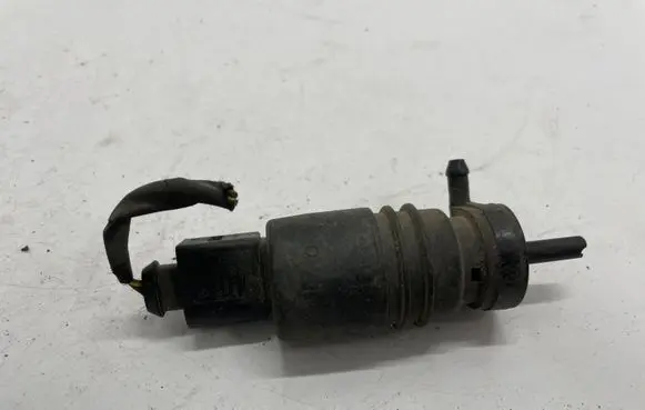 Mercedes-Benz E W211 Windscreen/windshield washer pump