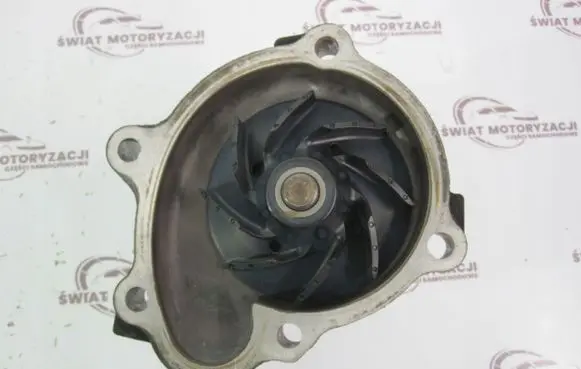Opel Astra J Water pump A17DTR
