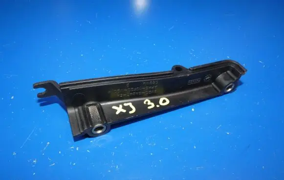 Jaguar XJ X351 Timing belt guard (cover) 9X2Q6A247EA D28WA