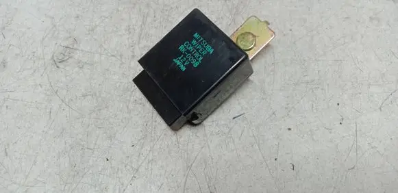 Subaru Forester SF Window wiper relay RK0098