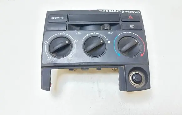 Toyota Corolla Verso E121 Climate control unit 5553313010