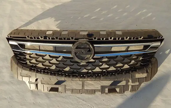 Opel Astra K Front grill