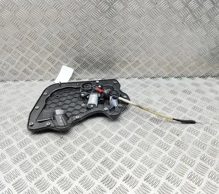 Audi A8 S8 D4 4H Front door soft close latching motor 4F0837059