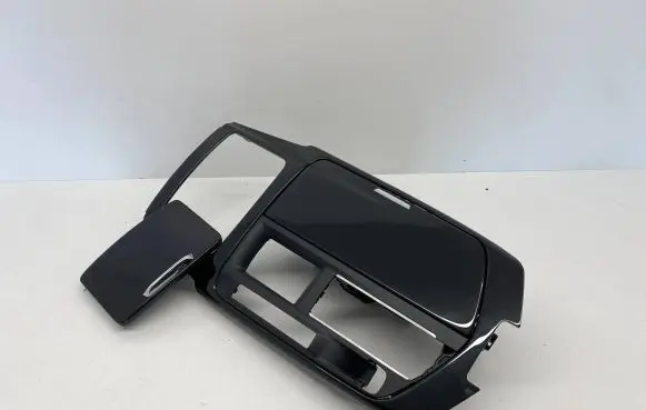 Maserati Levante Ashtray trim (front) TAV183304 5531000 670186928
