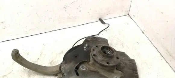 Alfa Romeo 159 Front wheel hub spindle knuckle