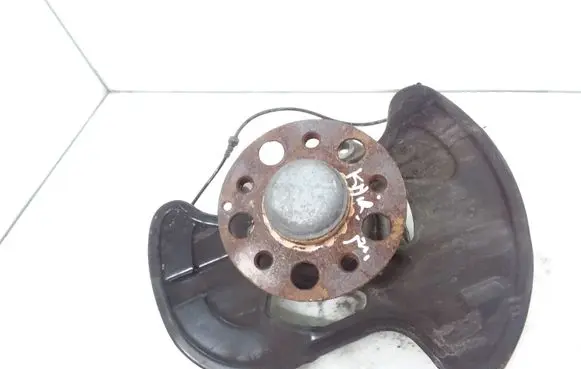 Mercedes-Benz E A207 Front wheel hub spindle knuckle 20401 A2044202544 A2075400017