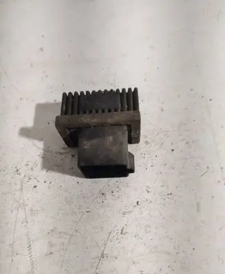 Renault Espace - Grand espace IV Glow plug pre-heat relay 7700115078