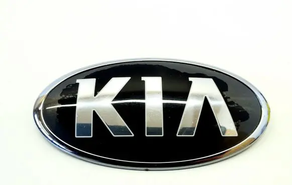 KIA Ceed Manufacturer badge logo/emblem 863183R500