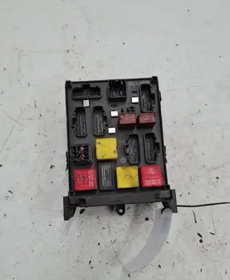 Renault Espace - Grand espace IV Fuse module 518831003