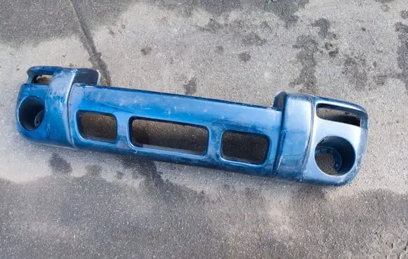 Jeep Cherokee III KJ Front bumper 5GN77WB7AD
