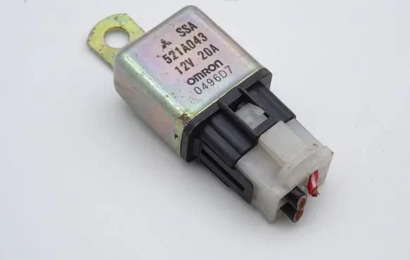 Mitsubishi Carisma Other relay 521A043