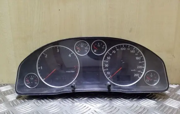 Audi A6 S6 C5 4B Speedometer (instrument cluster) 110080128001