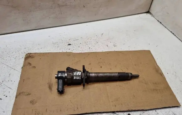 Volvo V70 Fuel injector 0445110078