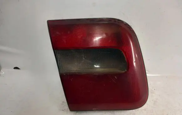 Volvo S70 V70 V70 XC Tailgate rear/tail lights 9157008