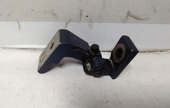 Audi A6 S6 C6 4F Front door upper hinge