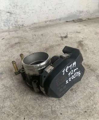 Volkswagen Jetta VI Throttle valve 06G133062J