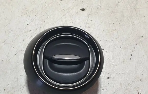Renault Captur Dash center air vent grill 687606926R 0863802501 1863802501