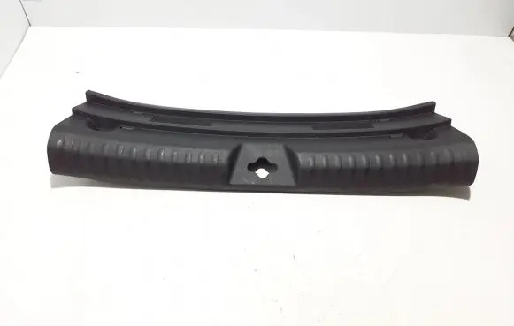 KIA Xceed Trunk/boot sill cover protection 85770J7700