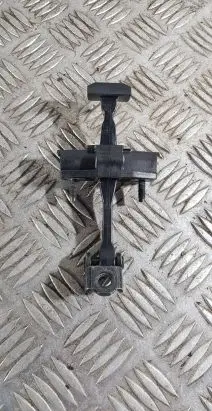 Volvo V60 Front door check strap stopper 31479059