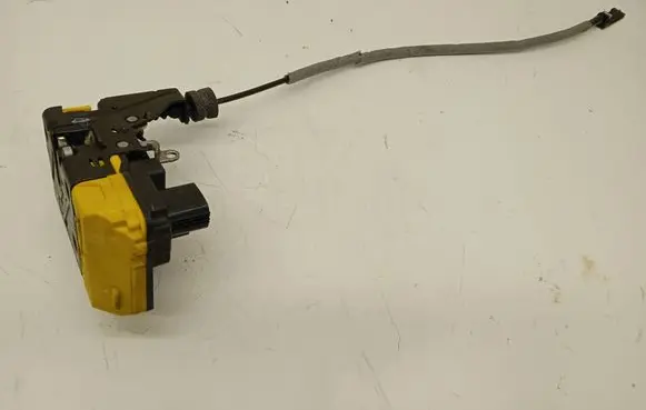 Volvo XC90 Front door lock