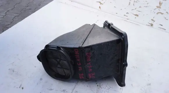 Intake resonator