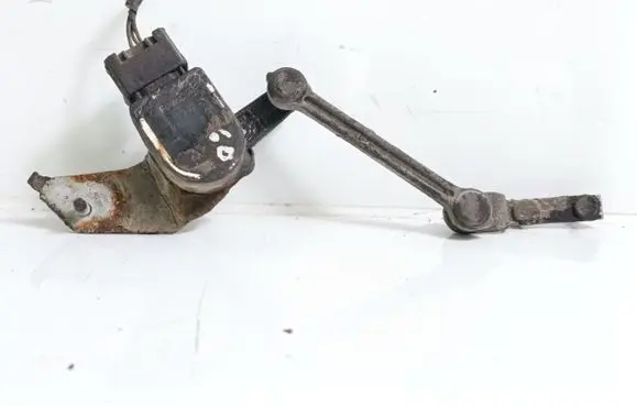 Volvo XC60 Headlight/headlamp level sensor 8G9N3C492