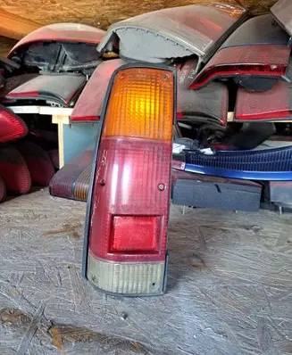 Isuzu Trooper Rear/tail lights 4267