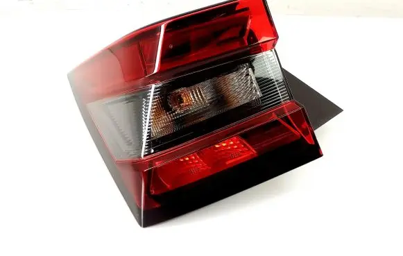 Nissan Juke II F16 Rear/tail lights 265556PA1B