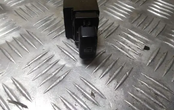 KIA Carnival Electric window control switch 621W04960