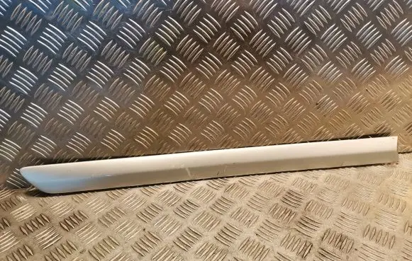 Lexus RX 330 - 350 - 400H Rear door trim (molding) 7574148030