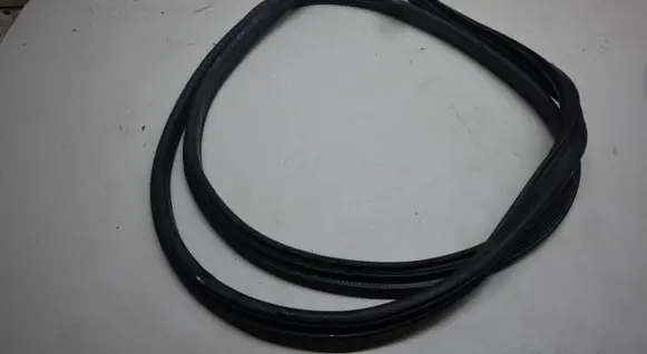 Citroen C3 Picasso Front door rubber seal 