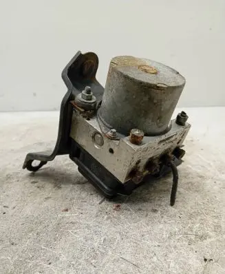 Toyota Avensis T250 ABS Pump 4451005040