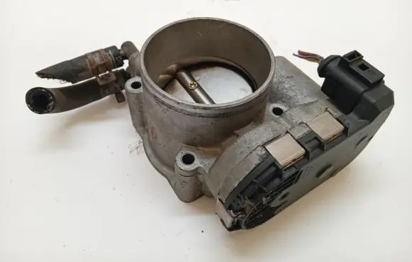 Audi A6 S6 C5 4B Throttle body valve 078133062B