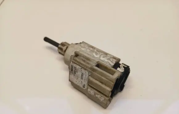 Volkswagen Transporter - Caravelle T5 Clutch pedal sensor 19322005