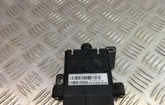 BMW 5 F10 F11 Current control relay 9153418