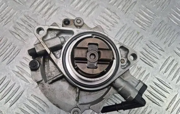 BMW 1 F20 F21 Vacuum pump 7625260