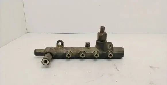 Opel Combo C Fuel main line pipe